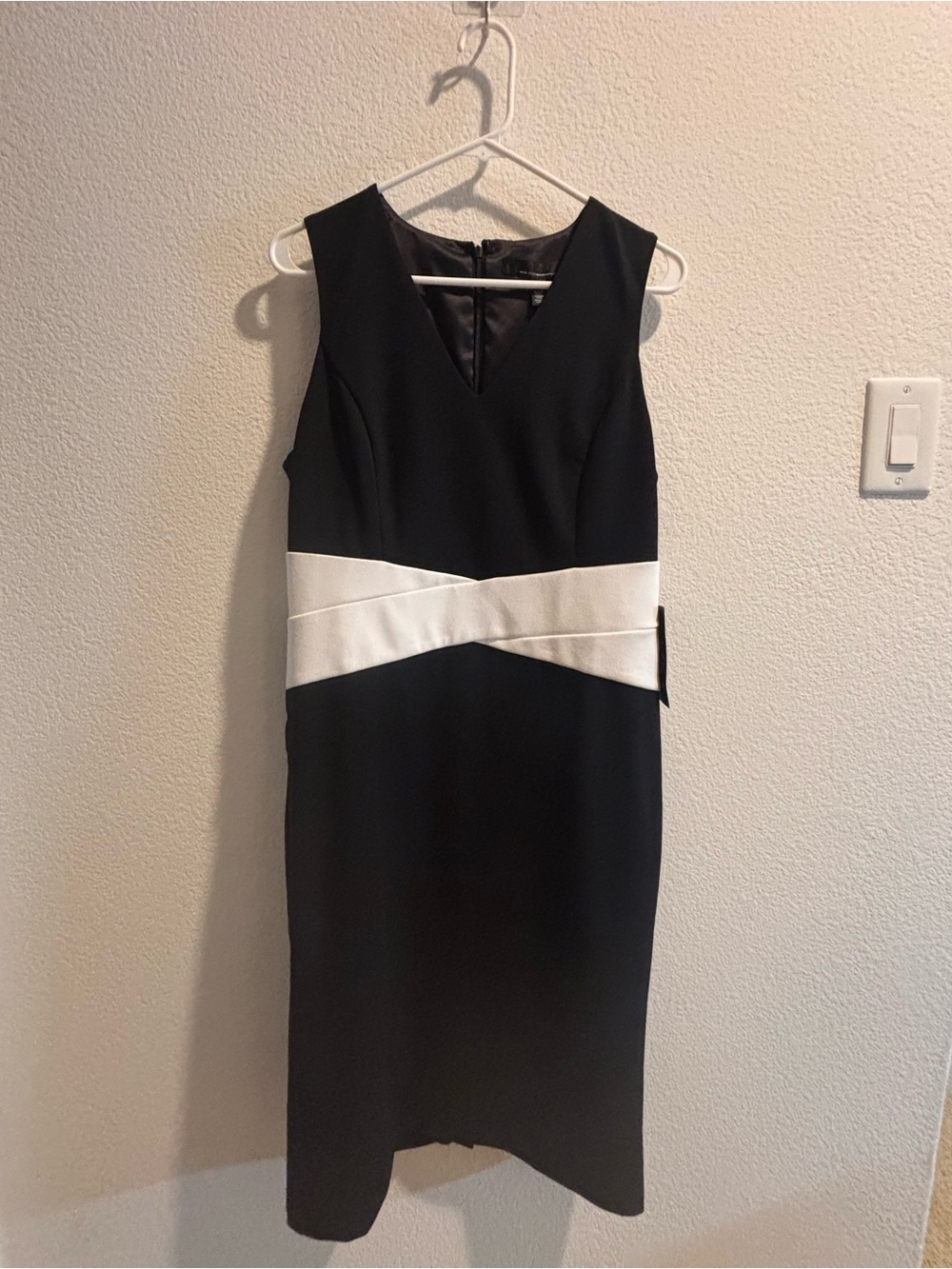 White House Black Market Black | Midi Dress | Blk | Size 10 | NWT